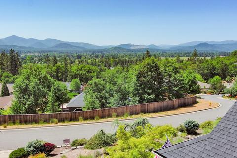 150 NW Native Run Loop, Grants Pass, OR 97526 photo 3
