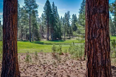 17081 Lady Caroline Dr, Sisters, OR 97759