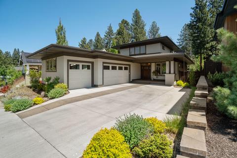 1118 NW 18th St, Bend, OR 97703