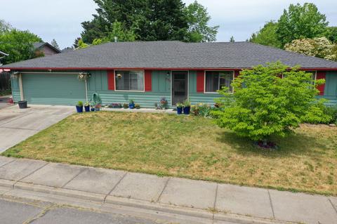 537 Bell Rd, Talent, OR 97540