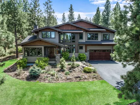 61400 Cultus Lake Ct, Bend, OR 97702