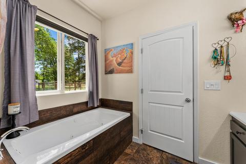 518 E Forks Cir, Cave Junction, OR 97523 photo 14