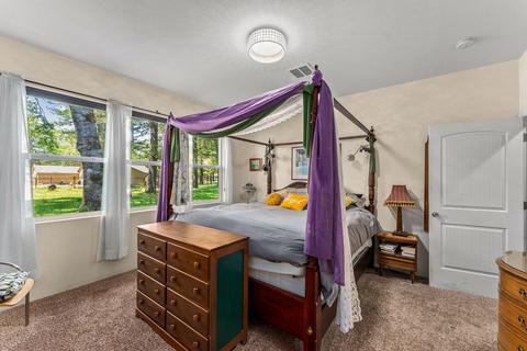 518 E Forks Cir, Cave Junction, OR 97523 photo 13