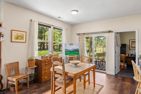 518 E Forks Cir, Cave Junction, OR 97523 photo 6