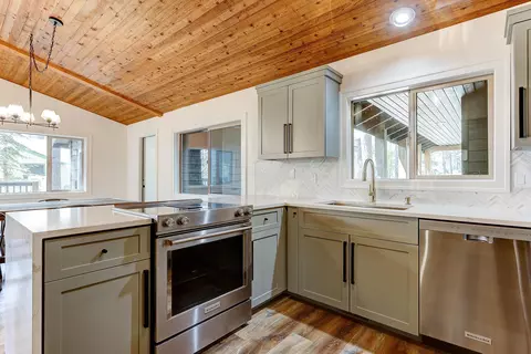 56290 Solar Dr, Bend, OR 97707 photo 11