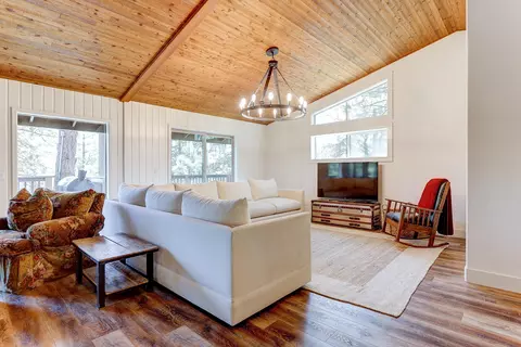 56290 Solar Dr, Bend, OR 97707 photo 16