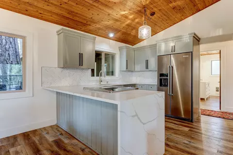 56290 Solar Dr, Bend, OR 97707 photo 10