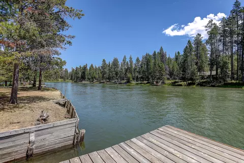 56290 Solar Dr, Bend, OR 97707 photo 2