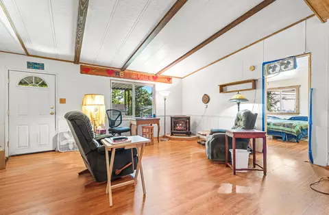 939 S Valley View Rd UNIT 8, Ashland, OR 97520