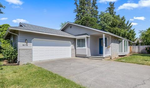 1675 Leonard Rd, Grants Pass, OR 97527