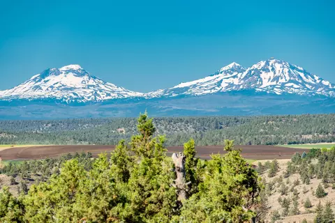 8417 SW Sand Ridge Rd, Terrebonne, OR 97760