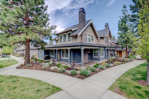 2560 NW Pompy Pl # 16, Bend, OR 97703