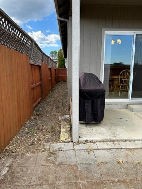 973 Win Way, Eagle Point, OR 97524 photo 16