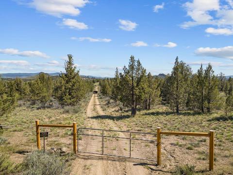 Tl8600 SE Prairie Schooner Road, Prineville, OR 97754