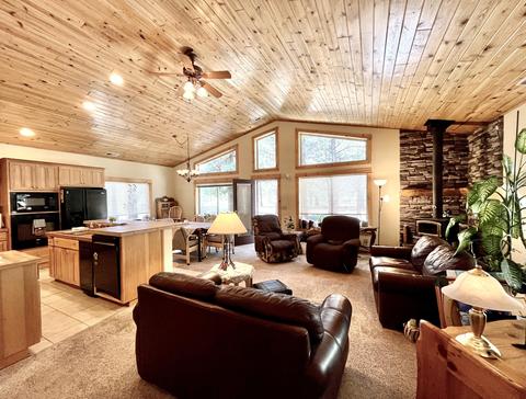 14195 Whitewater Loop, La Pine, OR 97739 photo 5