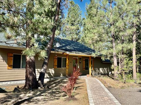14195 Whitewater Loop, La Pine, OR 97739 photo 2