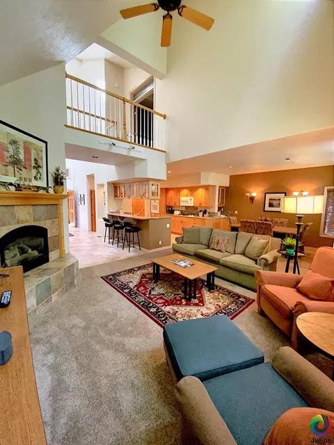 56982 Peppermill Cir #05-J, Sunriver, OR 97707