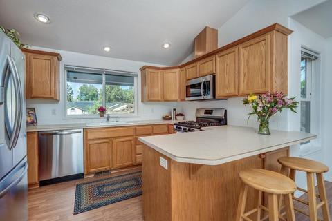 2532 NE Moonlight Dr, Bend, OR 97701 photo 7