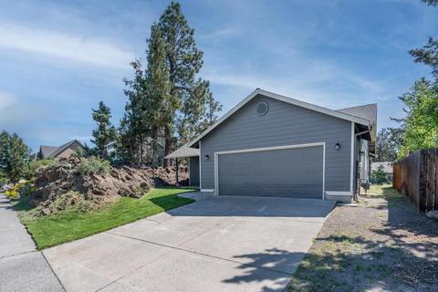 2532 NE Moonlight Dr, Bend, OR 97701 photo 2