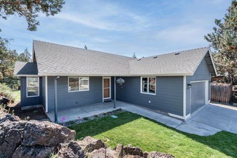 2532 NE Moonlight Dr, Bend, OR 97701 photo 3
