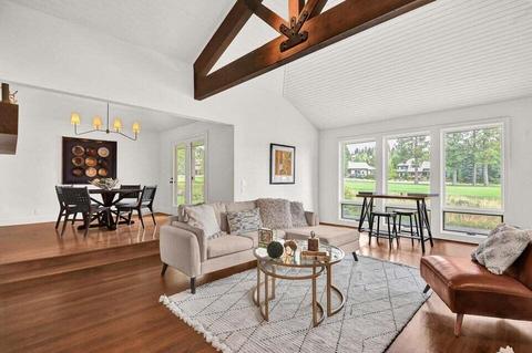 19558 Green Lakes Loop, Bend, OR 97702