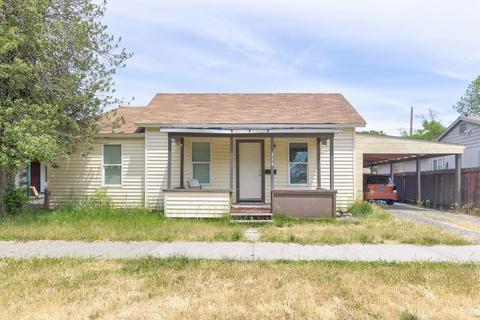 314 SW J St, Grants Pass, OR 97526