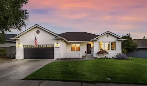 2430 Greenridge Dr, Medford, OR 97504