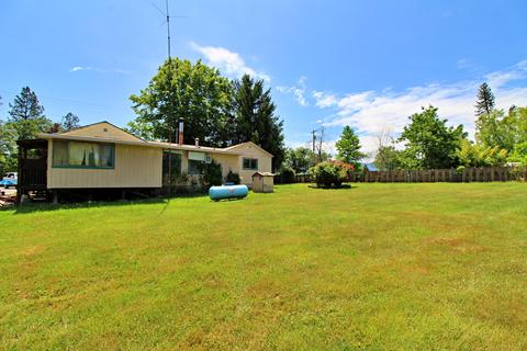 2596 Walnut Ave, Grants Pass, OR 97527