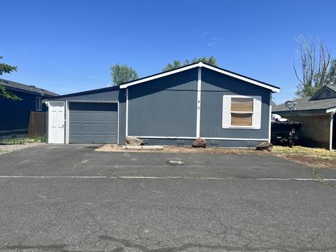 1201 SW 28th St #9, Redmond, OR 97756
