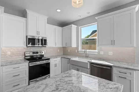 213 Samuel Ln Loop Rd, Phoenix, OR 97535 photo 11