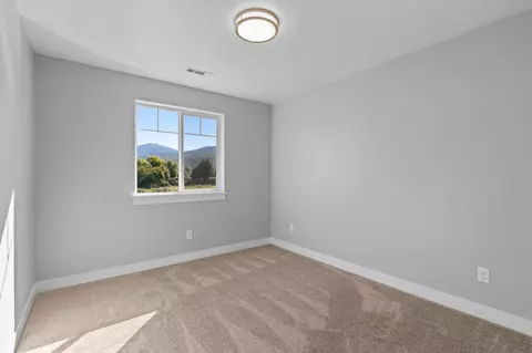 213 Samuel Ln Loop Rd, Phoenix, OR 97535 photo 18