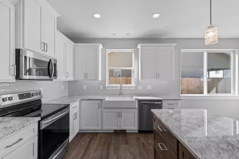213 Samuel Ln Loop Rd, Phoenix, OR 97535 photo 10