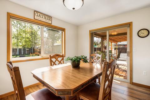 61260 Crescent Ct, Bend, OR 97702 photo 14