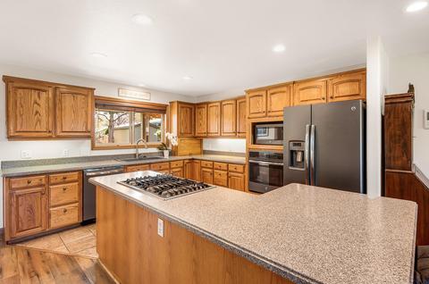 61260 Crescent Ct, Bend, OR 97702 photo 5