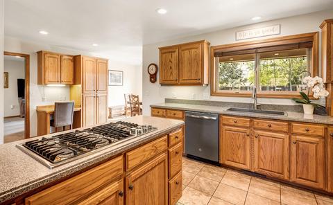 61260 Crescent Ct, Bend, OR 97702 photo 6