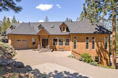 1985 NW Perspective Dr, Bend, OR 97703