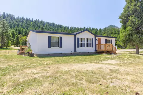 200 N Frontage Rd, Wolf Creek, OR 97497