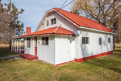 64821 Collins Rd, Bend, OR 97703 photo 3
