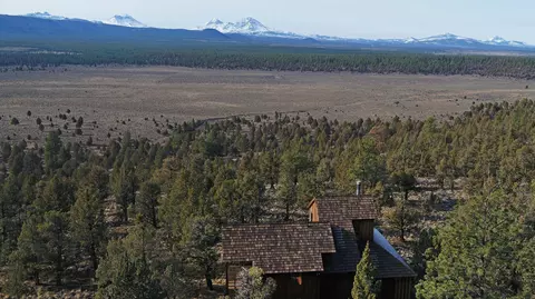 64845 Collins Rd, Bend, OR 97703 photo 2