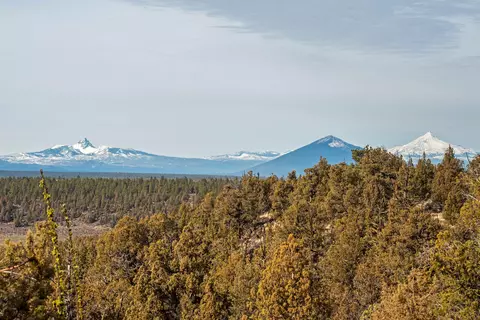 64845 Collins Rd, Bend, OR 97703 photo 6