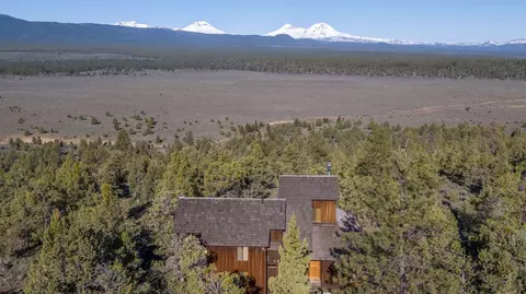 64845 Collins Rd, Bend, OR 97703