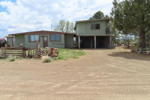 63147 Rock House Rd, Christmas Valley, OR 97641