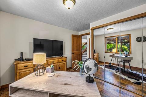 61250 Crescent Ct, Bend, OR 97702 photo 26