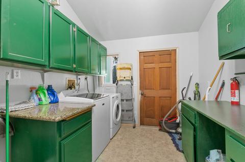 357 Orr Dr, Central Point, OR 97502 photo 8