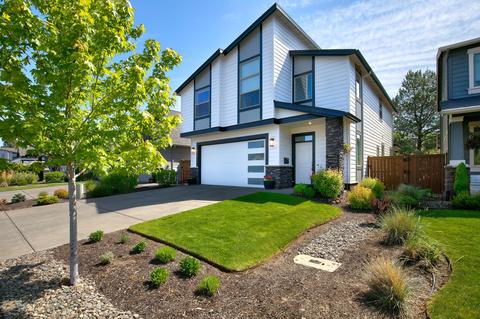 61040 SE Stari Most Loop, Bend, OR 97702