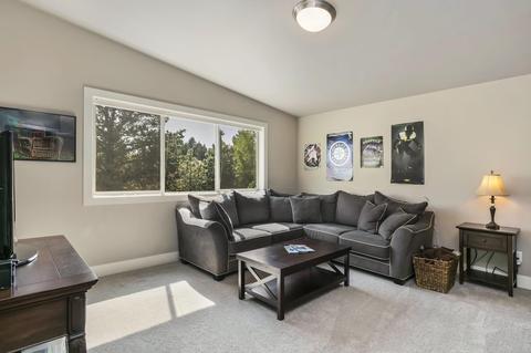 61040 SE Stari Most Loop, Bend, OR 97702 photo 19