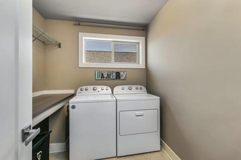 61040 SE Stari Most Loop, Bend, OR 97702 photo 23