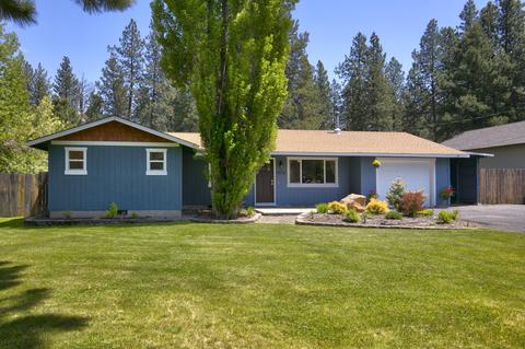 59712 Navajo Rd, Bend, OR 97702