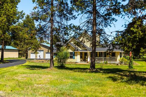 53097 Loop Dr, La Pine, OR 97739