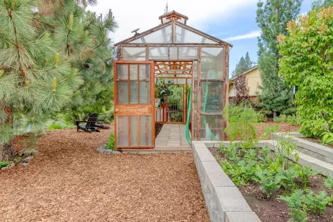 61521 SW Blakely Rd, Bend, OR 97702 photo 10